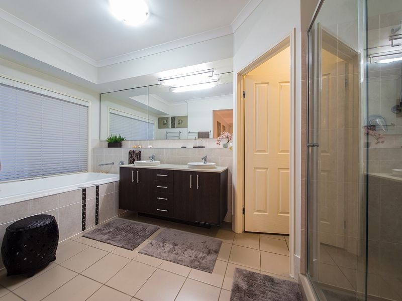 21 Brush Box Pl, Wakerley QLD 4154