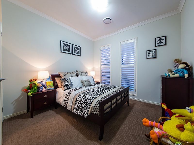 21 Brush Box Pl, Wakerley QLD 4154