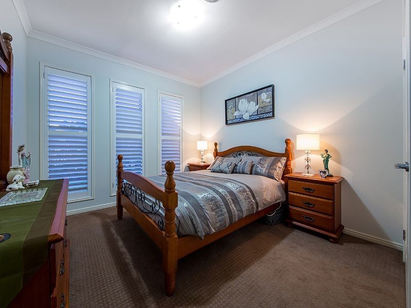 21 Brush Box Pl, Wakerley QLD 4154
