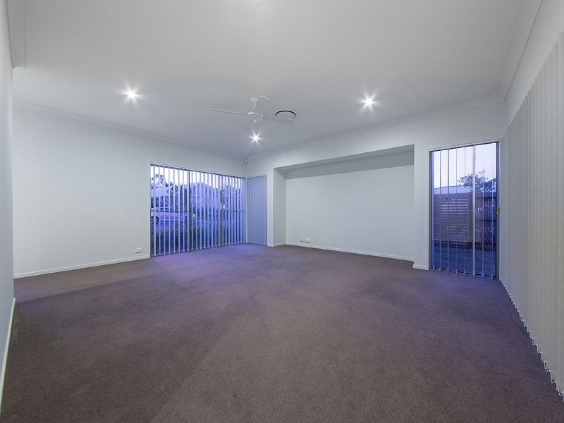 77 Brook St, Wakerley QLD 4154