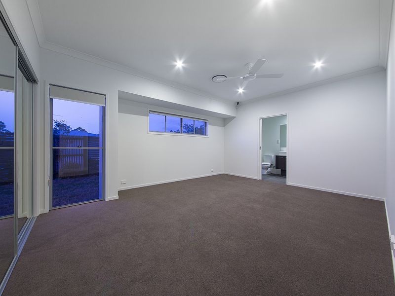 77 Brook St, Wakerley QLD 4154