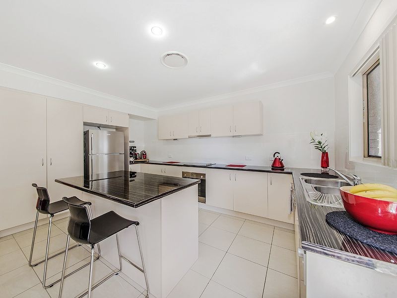 31 Barnham Street, Wynnum QLD 4178