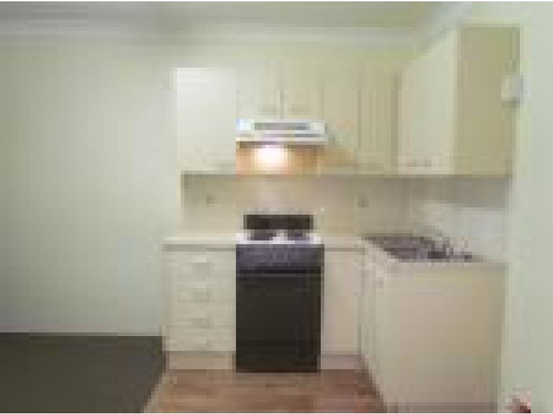 Unit 1 / 15 Carmichael Court, Wynnum West QLD 4178