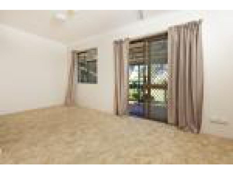 Unit 1 / 15 Carmichael Court, Wynnum West QLD 4178