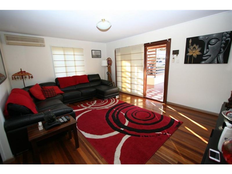 16 Leadale Street, Wynnum West QLD 4178