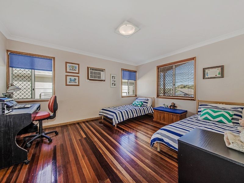 52 Macdonald Street, Lota QLD 4179