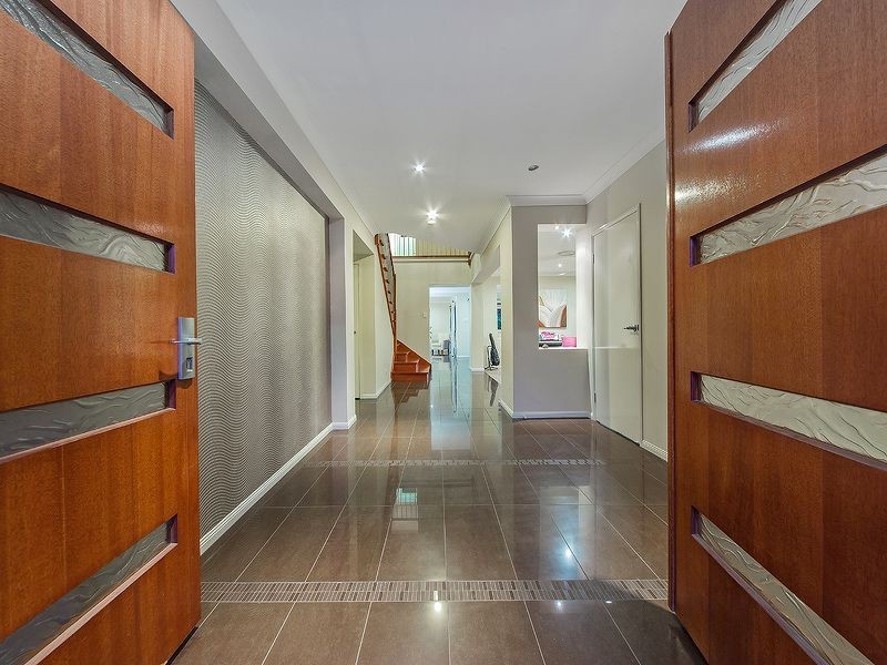 4 Willis St, Wakerley QLD 4154