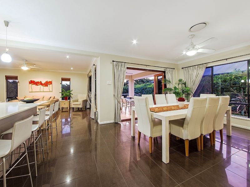 4 Willis St, Wakerley QLD 4154