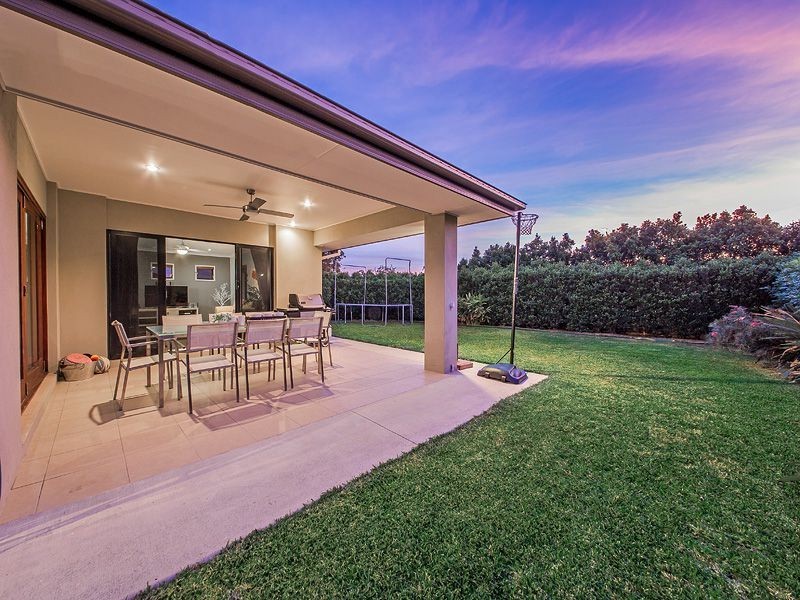 4 Willis St, Wakerley QLD 4154