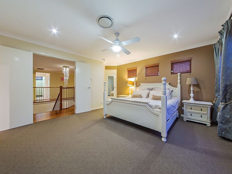 4 Willis St, Wakerley QLD 4154