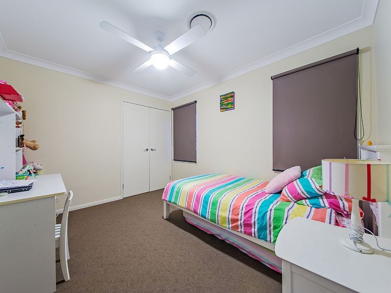 4 Willis St, Wakerley QLD 4154