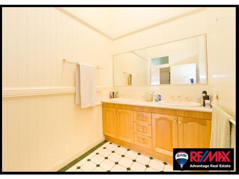 11 Lahey Close, Wynnum QLD 4178