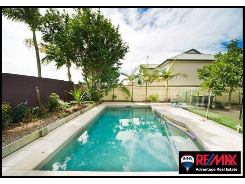 11 Lahey Close, Wynnum QLD 4178