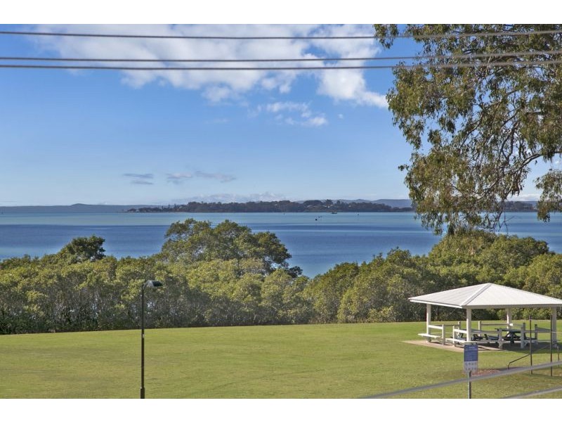 705 Esplanade, Lota QLD 4179