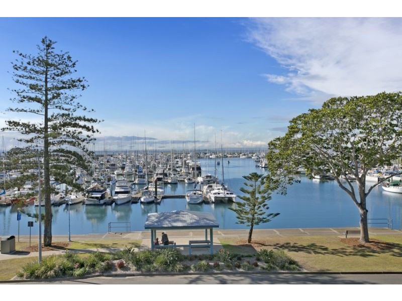 483 Royal Esplanade, Manly QLD 4179