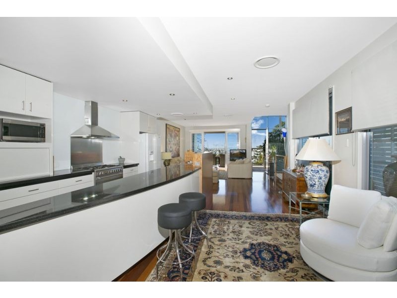 483 Royal Esplanade, Manly QLD 4179