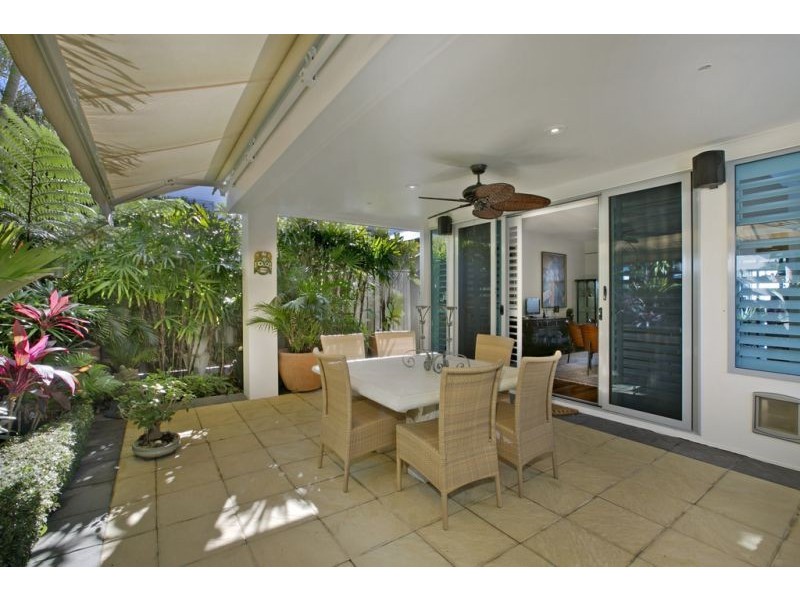 483 Royal Esplanade, Manly QLD 4179