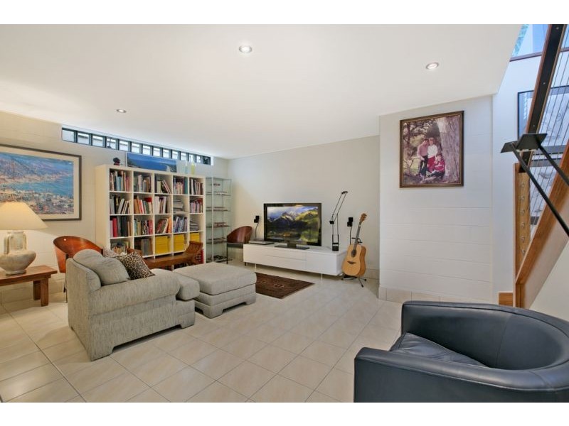 483 Royal Esplanade, Manly QLD 4179