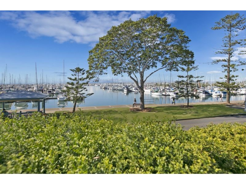 483 Royal Esplanade, Manly QLD 4179