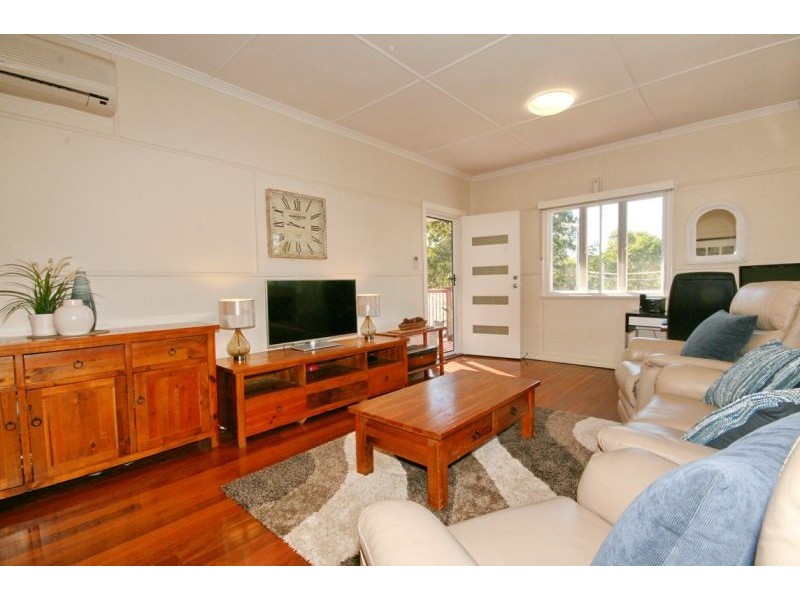 10 Ulagree Street, Wynnum West QLD 4178