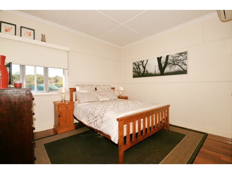 10 Ulagree Street, Wynnum West QLD 4178