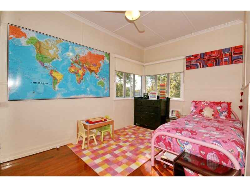 10 Ulagree Street, Wynnum West QLD 4178