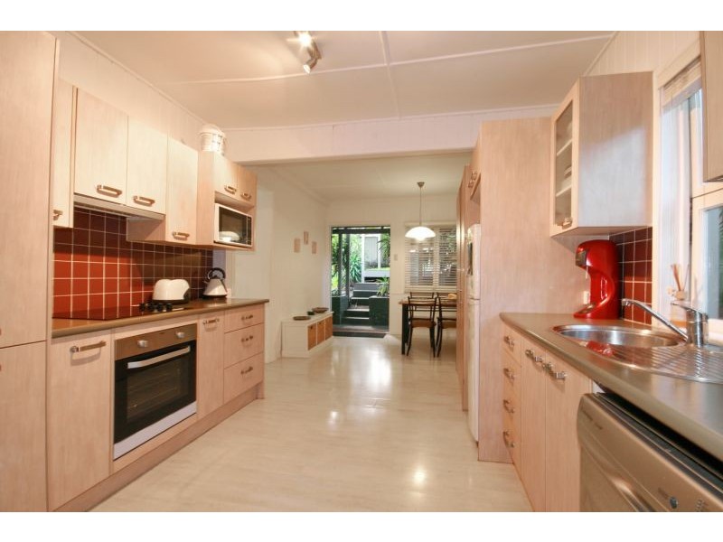 55 Valetta Street, Manly QLD 4179