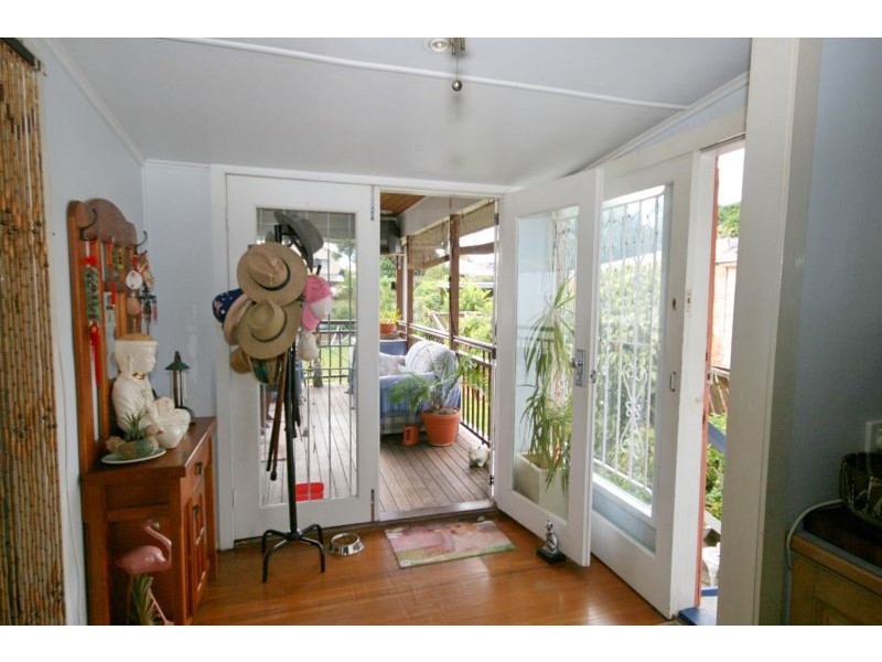 45 Haig Street, Wynnum West QLD 4178