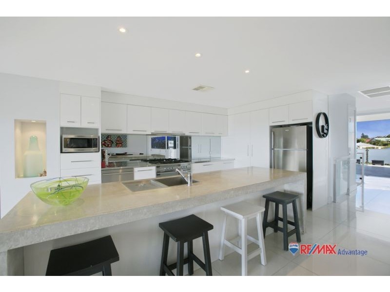 121 Mountjoy Tce, Manly QLD 4179
