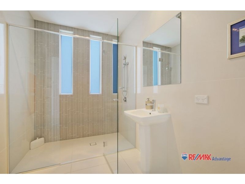 121 Mountjoy Tce, Manly QLD 4179