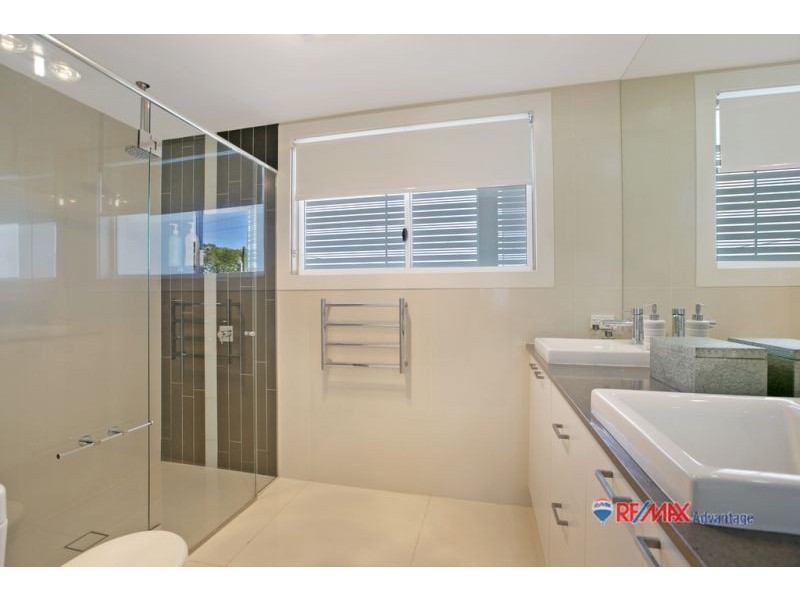 121 Mountjoy Tce, Manly QLD 4179