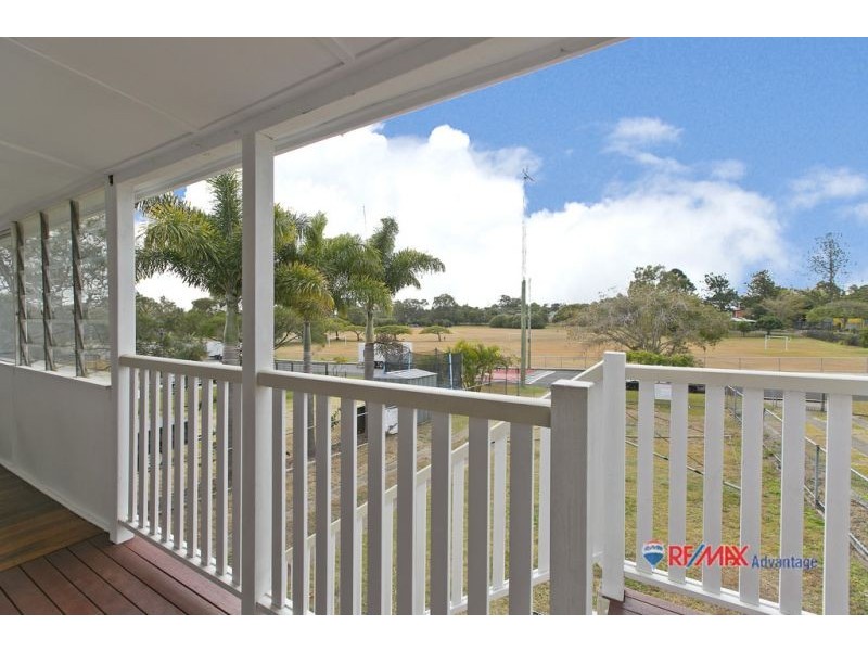 37 Parkview Ave, Wynnum QLD 4178