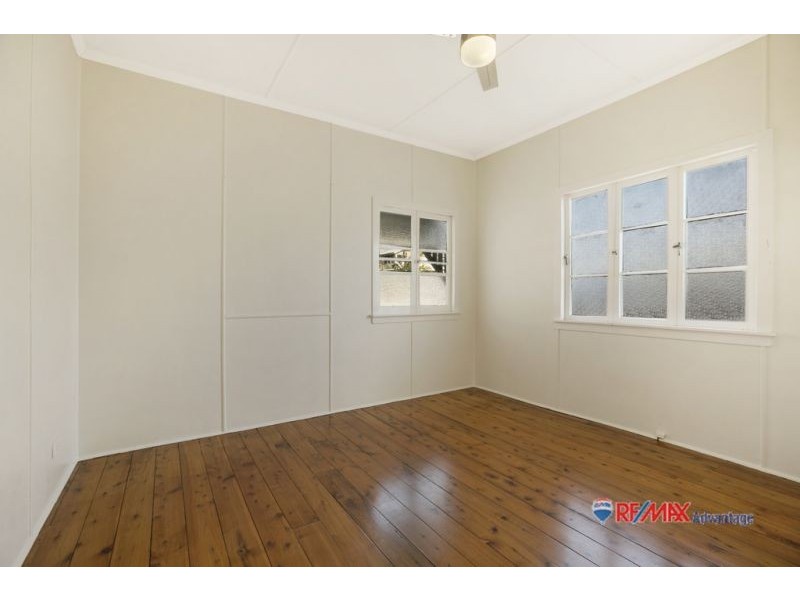 37 Parkview Ave, Wynnum QLD 4178