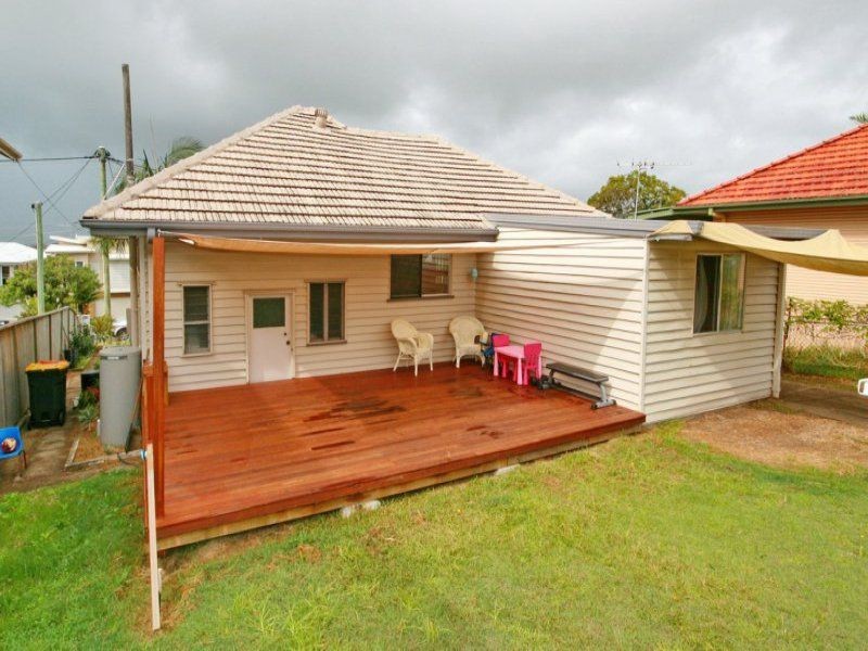 16 Kitchener Street, Wynnum QLD 4178