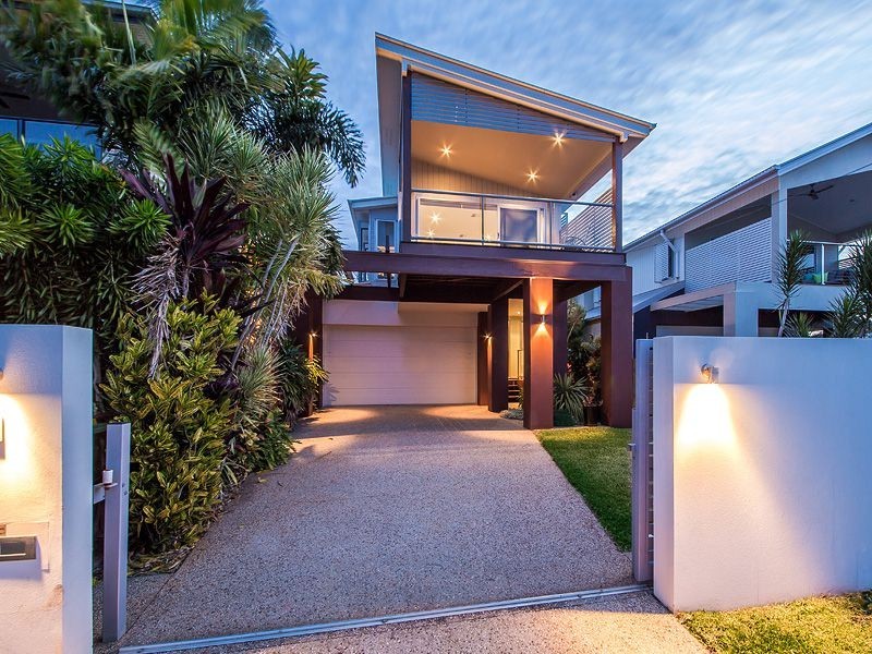 52 Wellesley Street, Wellington Point QLD 4160