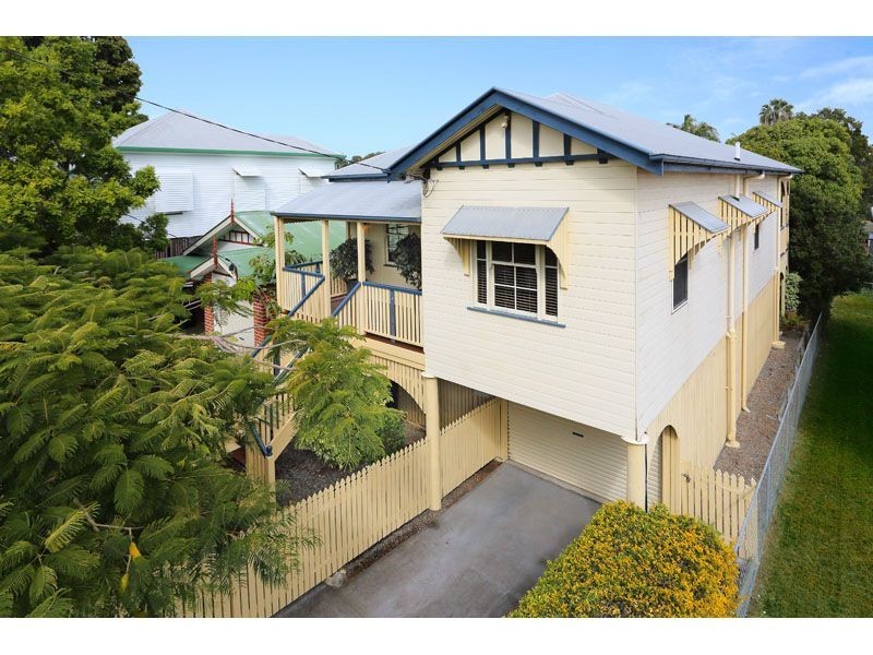 18 Tingal Road, Wynnum QLD 4178