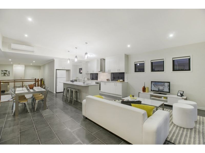 152 Mooroondu Road, Thorneside QLD 4158