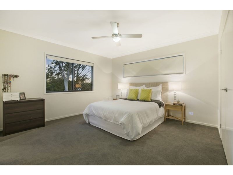 152 Mooroondu Road, Thorneside QLD 4158