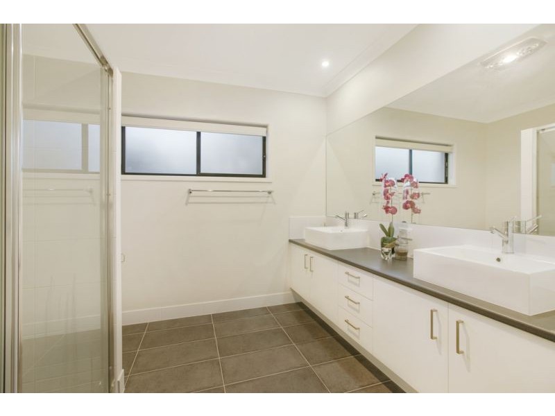152 Mooroondu Road, Thorneside QLD 4158