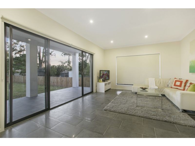 152 Mooroondu Road, Thorneside QLD 4158