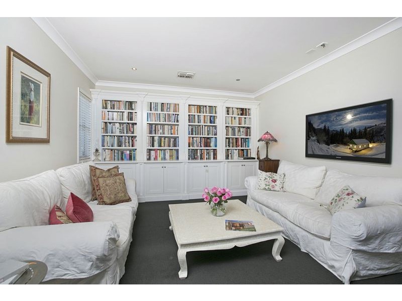 719 Esplanade, Lota QLD 4179