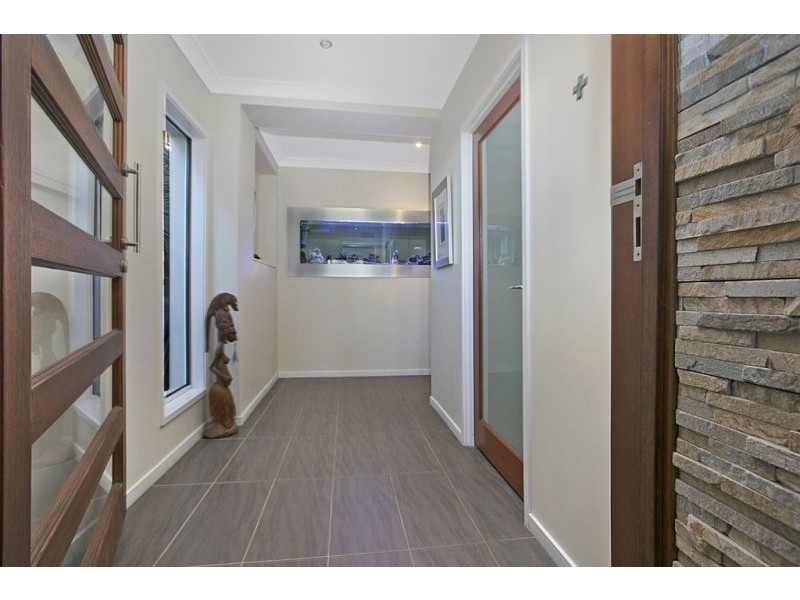 719 Esplanade, Lota QLD 4179