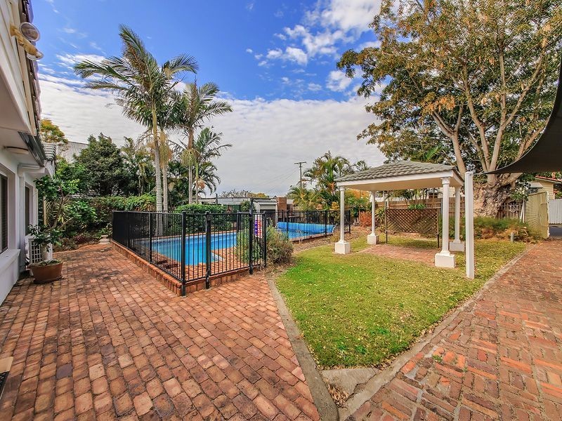 92 Walnut Street, Wynnum QLD 4178