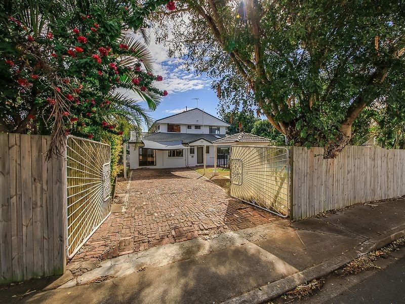 92 Walnut Street, Wynnum QLD 4178
