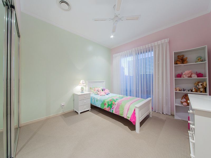 44 Ivy Crescent, Wakerley QLD 4154