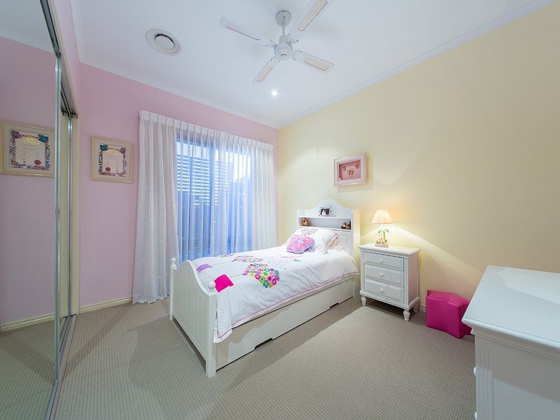 44 Ivy Crescent, Wakerley QLD 4154