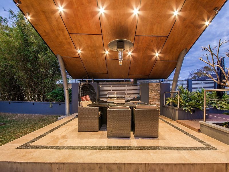 3 Carlia St, Wynnum West QLD 4178