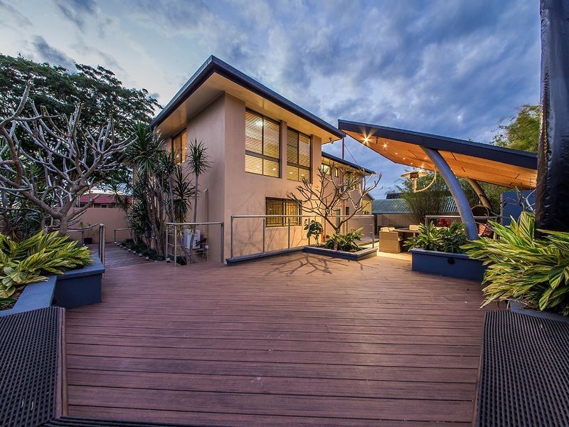 3 Carlia St, Wynnum West QLD 4178