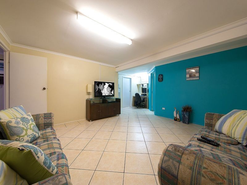 3 Carlia St, Wynnum West QLD 4178