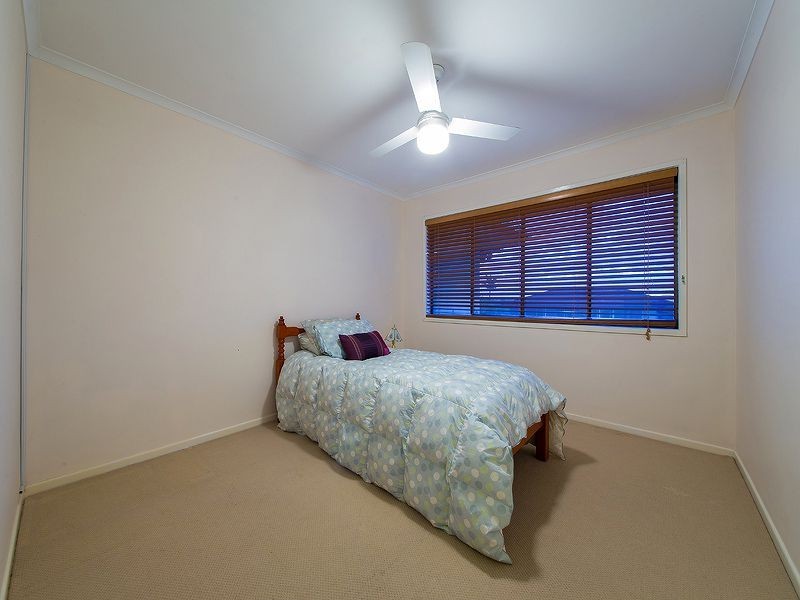 3 Carlia St, Wynnum West QLD 4178